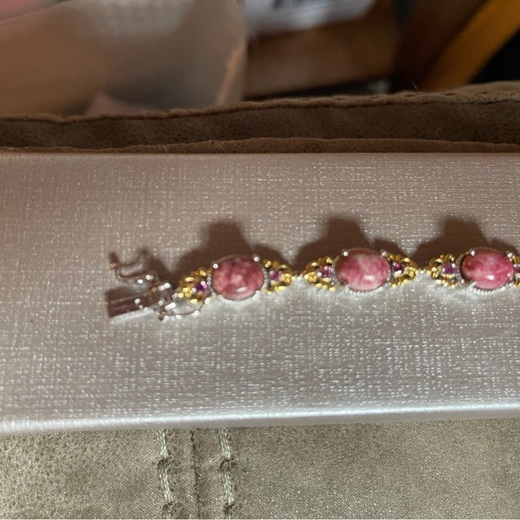 Norwegian Thulite Garnet Bracelet - Picture 5 of 12
